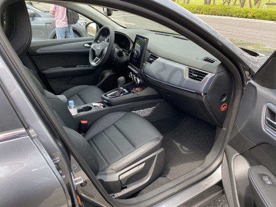 르노삼성 2022년형 XM3 TCe 260 모델 1열. <이상현 기자>